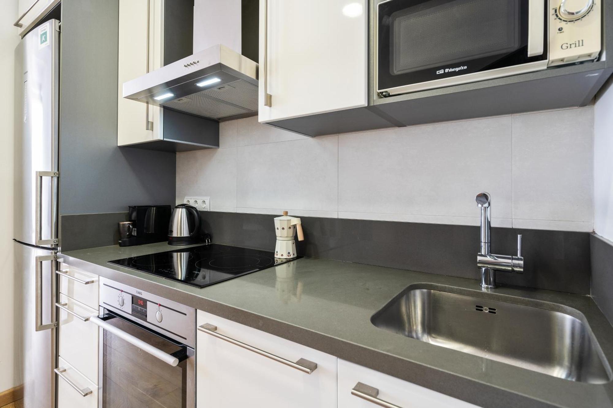 New Cozy 1 Bedroom, Next To Sants Estacio Apartment
